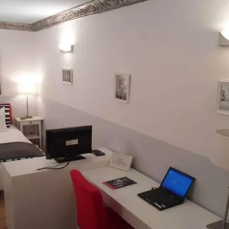 Angela Duplex In Jahn Palace At The Opera Διαμέρισμα